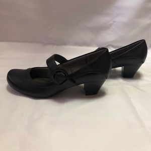 Black low heeled shoes